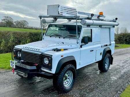 LAND ROVER DEFENDER 2.2 TDCi UTILITY SPEC EX NATIONAL GRID