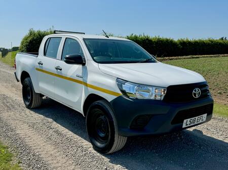 TOYOTA HILUX 2.4 D-4D Active DOUBLE CAB UTILITY SPEC 