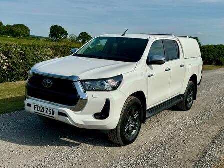 TOYOTA HILUX 2.4 D-4D Icon DOUBLE CAB